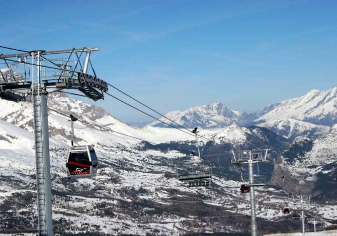 ANCOLIE 23 Les Chalets de Super D Saint-Étienne-en-Dévoluy Extérieur photo