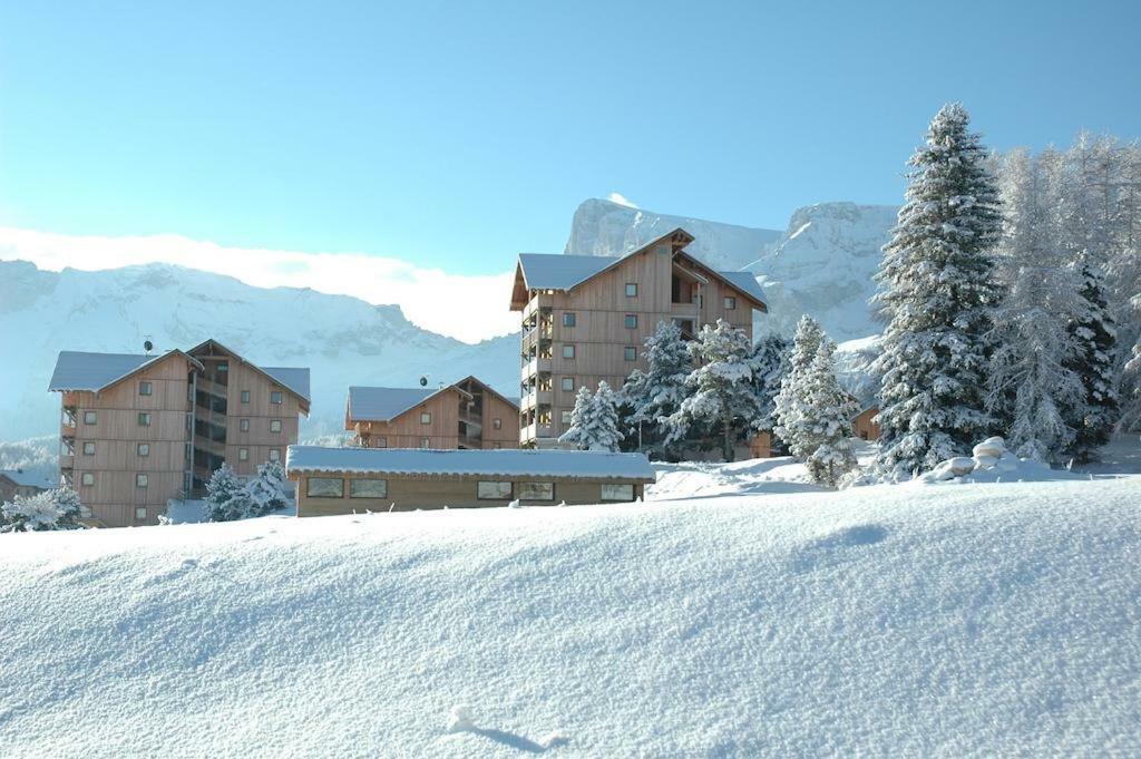 ANCOLIE 23 Les Chalets de Super D Saint-Étienne-en-Dévoluy Extérieur photo